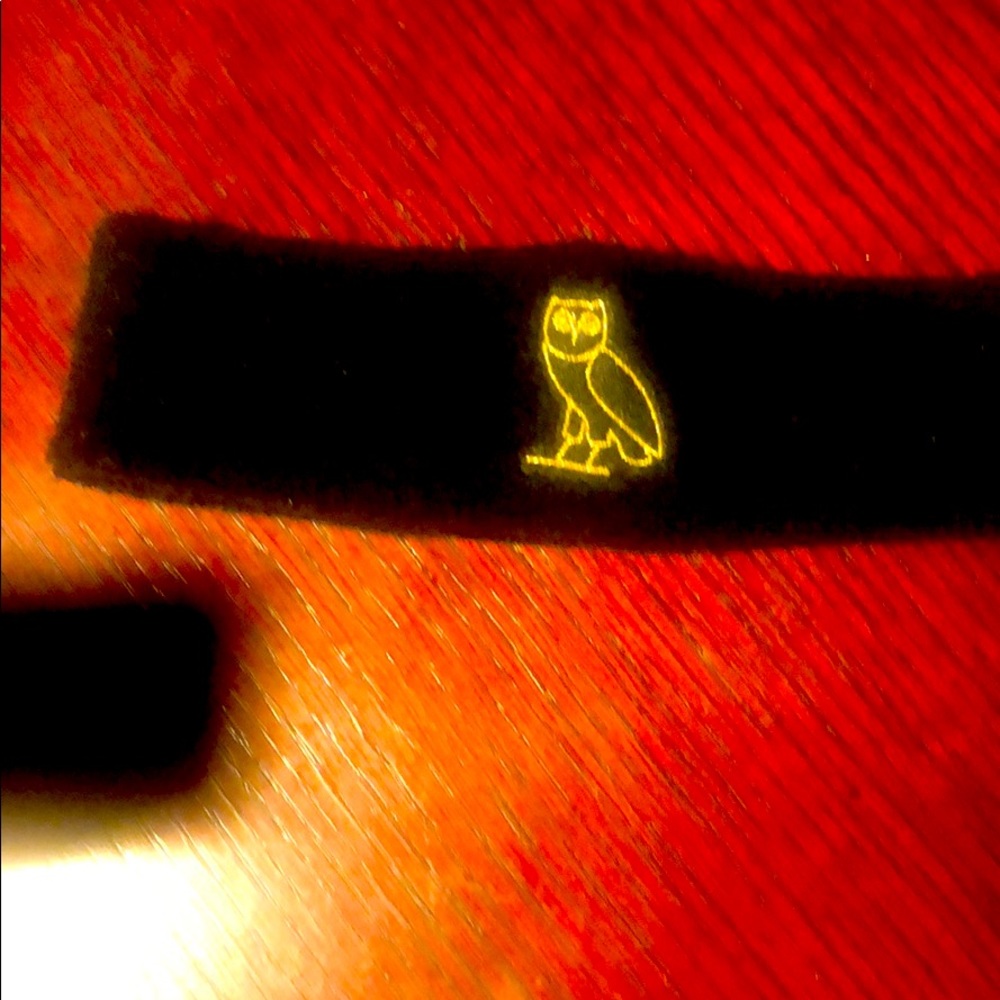 Ovo Drake night headband limited edition
